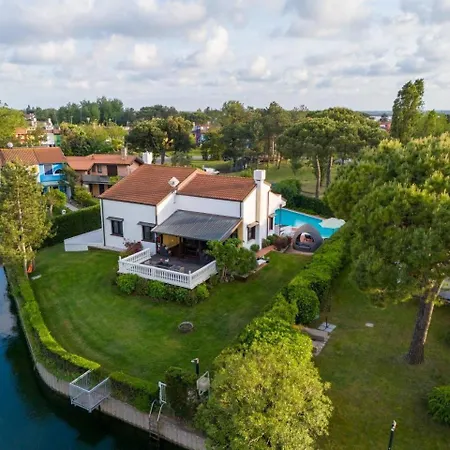 Villa Lucia *