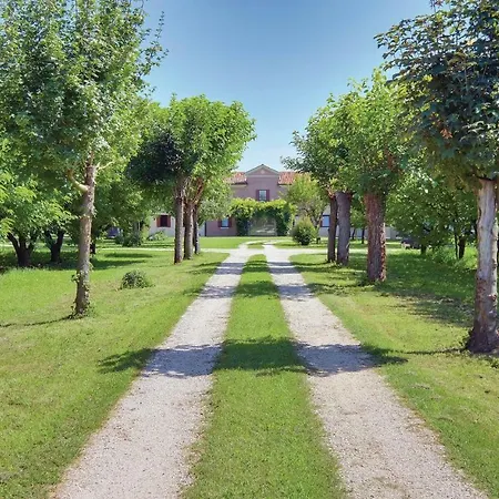 Lucia Casa Reali